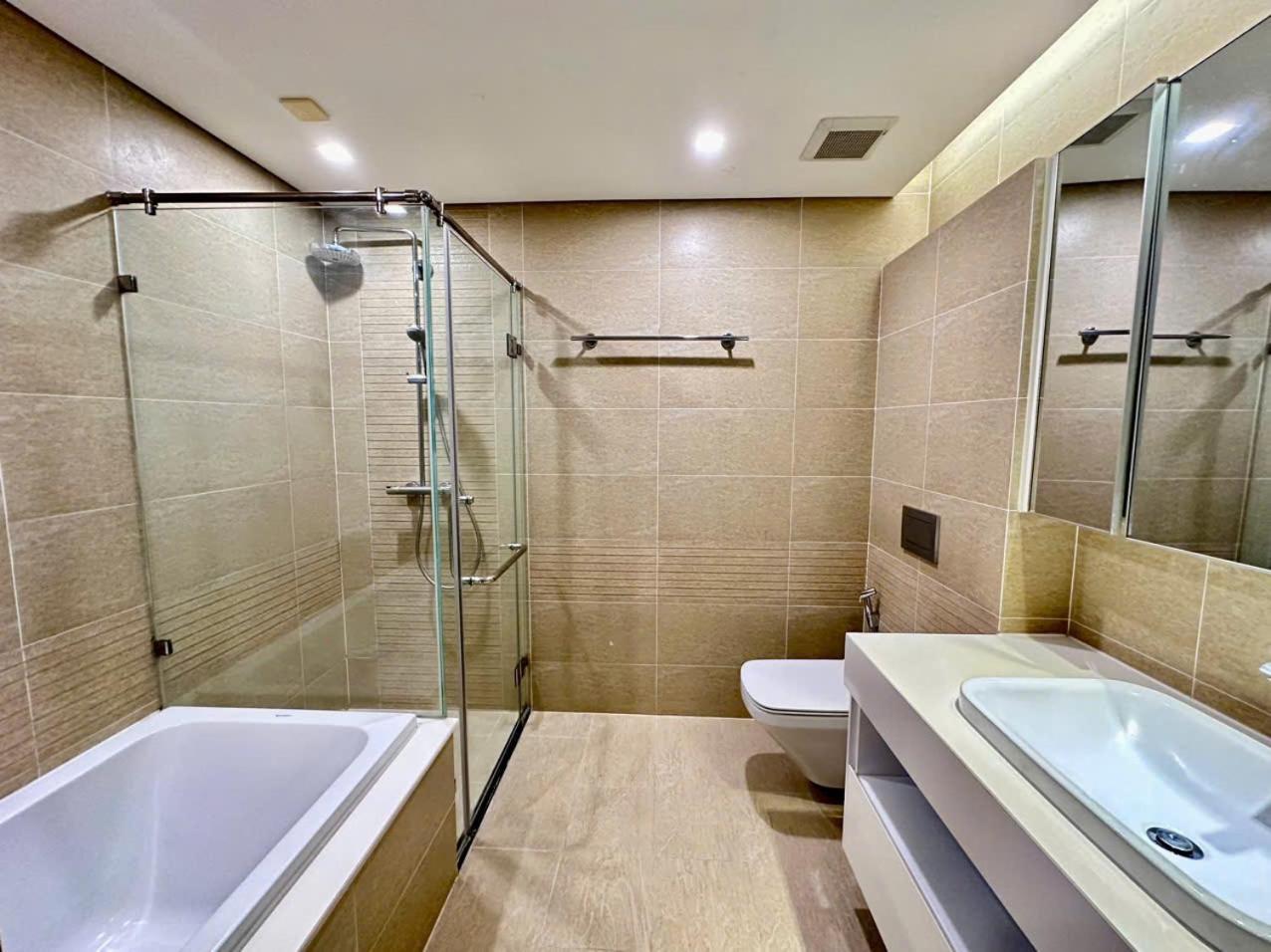 Luxury Apartment In Vinhomes Metropolis Hanoi Exterior foto